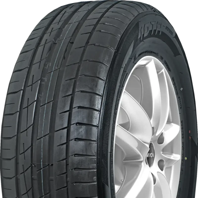 Accelera IOTA ST-68 265/40 R20 104 Y