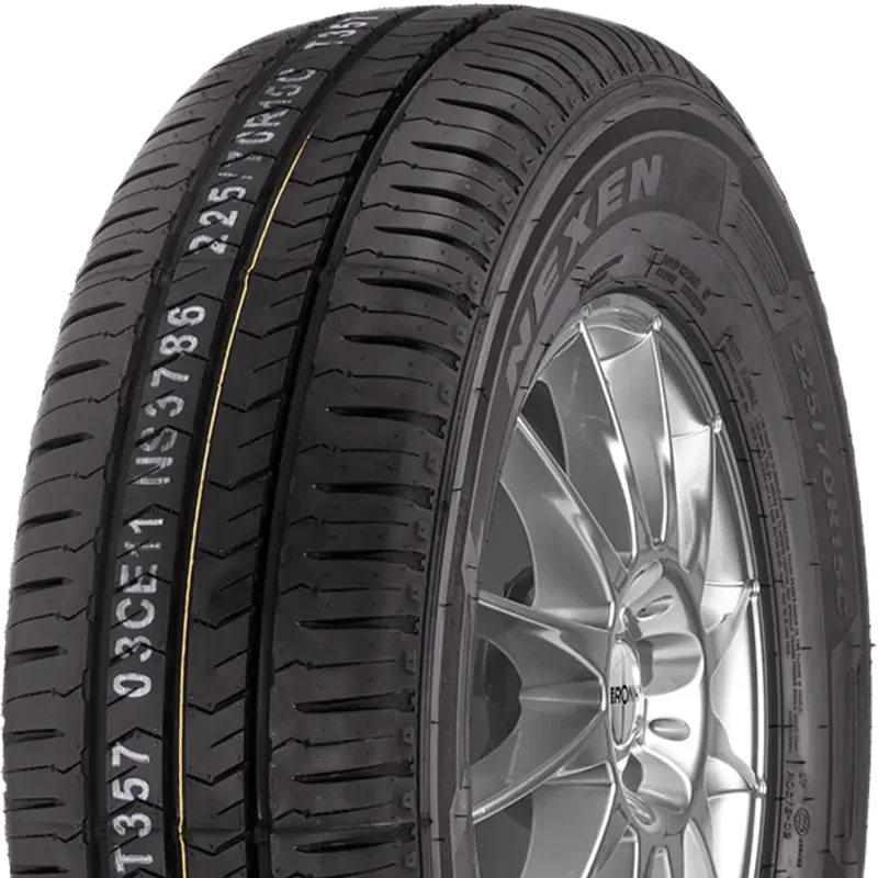 Nexen Roadian CT8 225/75 R16 121/120 S C